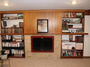 423 Paulson Dr, Ames, IA 50010