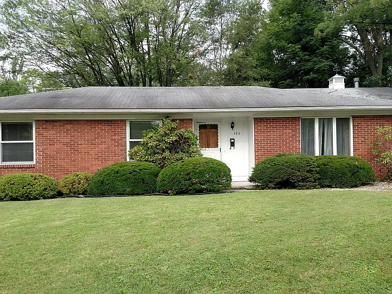 324 S Rose Ave — Photo 1