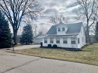 1060 Kelley St, Troy, MI 48083