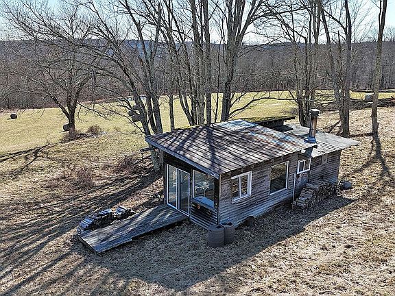 4th image of 57 Boettger Road