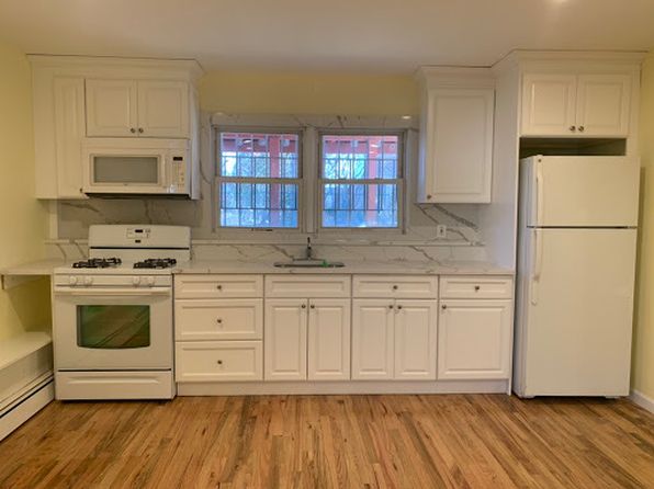 260 Glenbrook Ave FLOOR 1