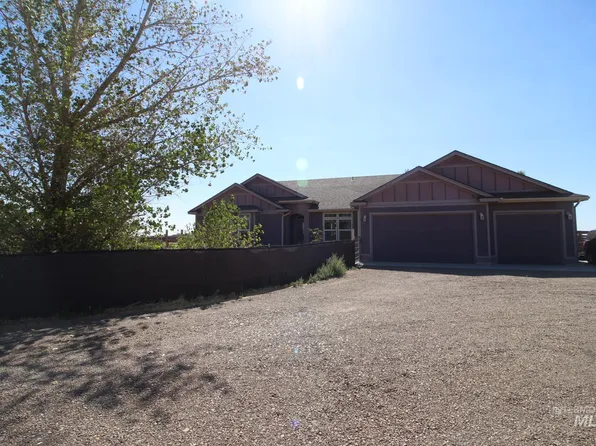 6155 SW Shady Ct, Mountain Home, ID 83647