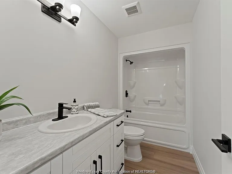 1855 Meldrum Rd #1 — Photo 11