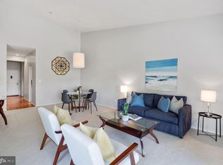 6060 California Cir APT 605, Rockville, MD 20852