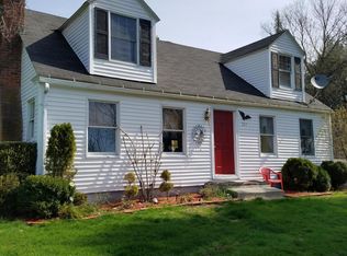 327 Konkapot Rd, Southfield, MA 01230