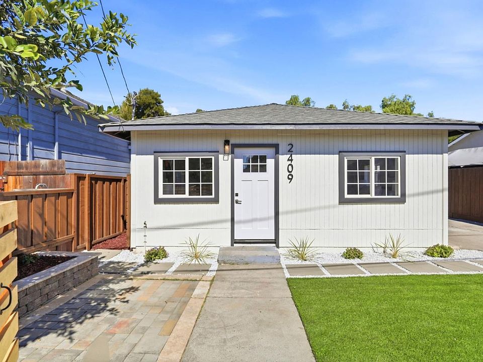 1st image of 2409 Summer St