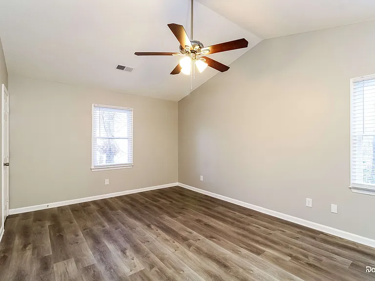 3605 Riverwood Ct — Photo 10