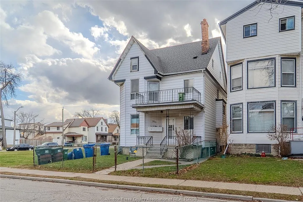 533 Church St photo 1