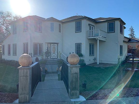 2nd image of 105 Cervantes Ct
