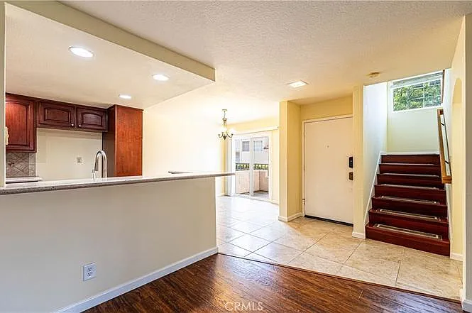 27281 Nicole Dr — Photo 32