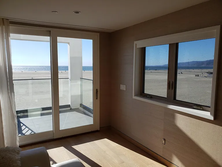 1315 Palisades Beach Rd — Photo 7