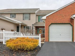 22 Heron Dr, Denver, PA 17517