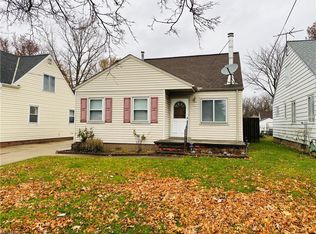 18228 Rockland Ave, Cleveland, OH 44135