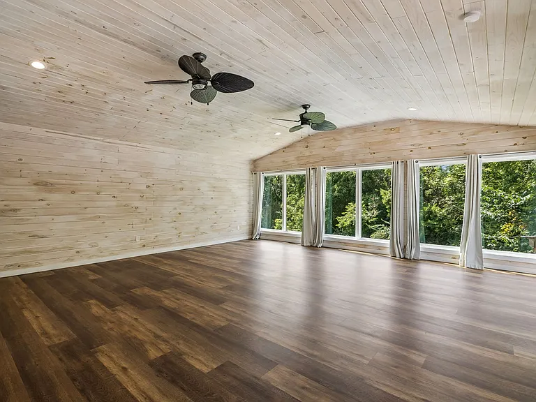 326 Draper Cir — Photo 24