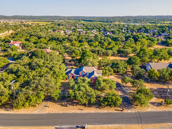 8910 Rolling Acres Trail, Fair Oaks Ranch, TX 78015
