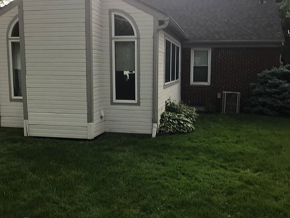 5th image of 19960 E Clairview Ct