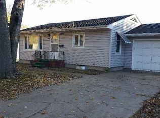 1604 S 6th St, Burlington, IA