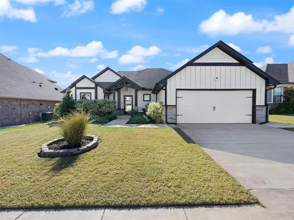 8304 NW 160th St, Edmond, OK 73013