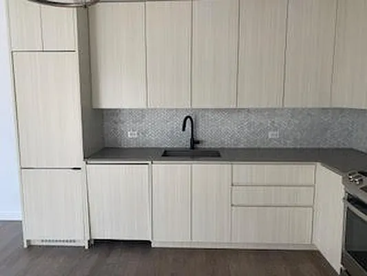 Rented by MLB ESTATES LLC | media 26