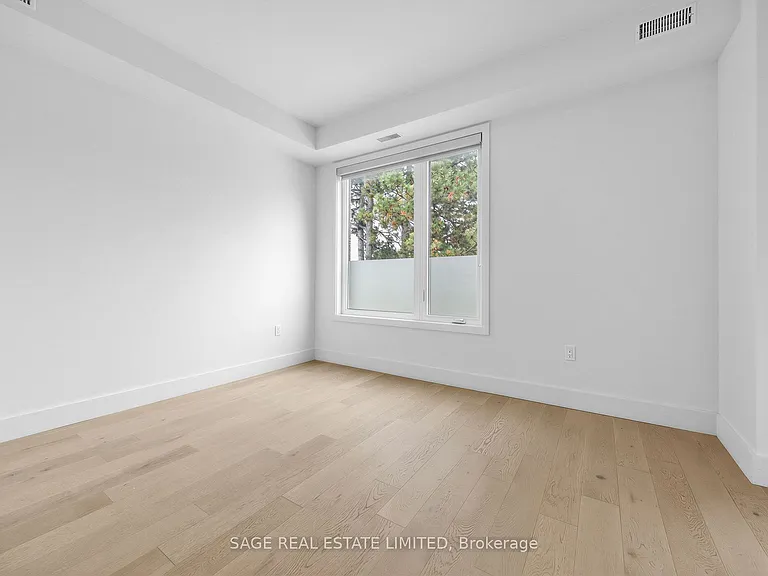 909 Castlefield Ave #2 — Photo 21