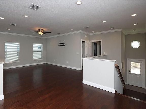5th image of 3617 Bay Heights Way