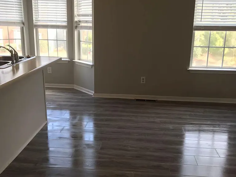 992 Vintage Pointe Dr — Photo 10