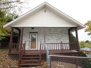 224 Preston Rd, Washington, PA 15301