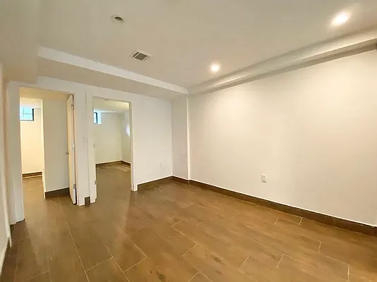 Rented by Pear NYC LLC | media 8