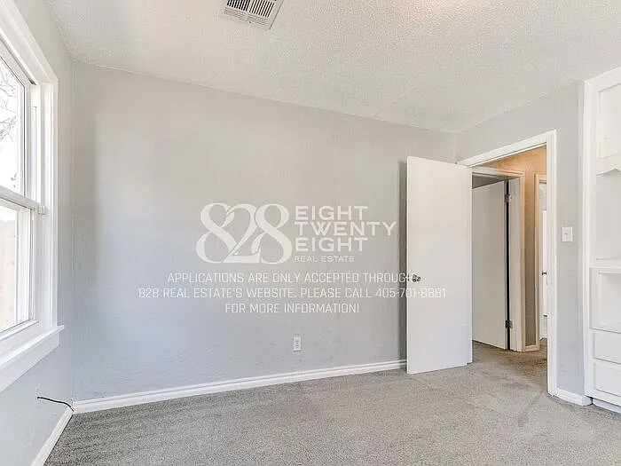 1004 Holly Dr — Photo 28