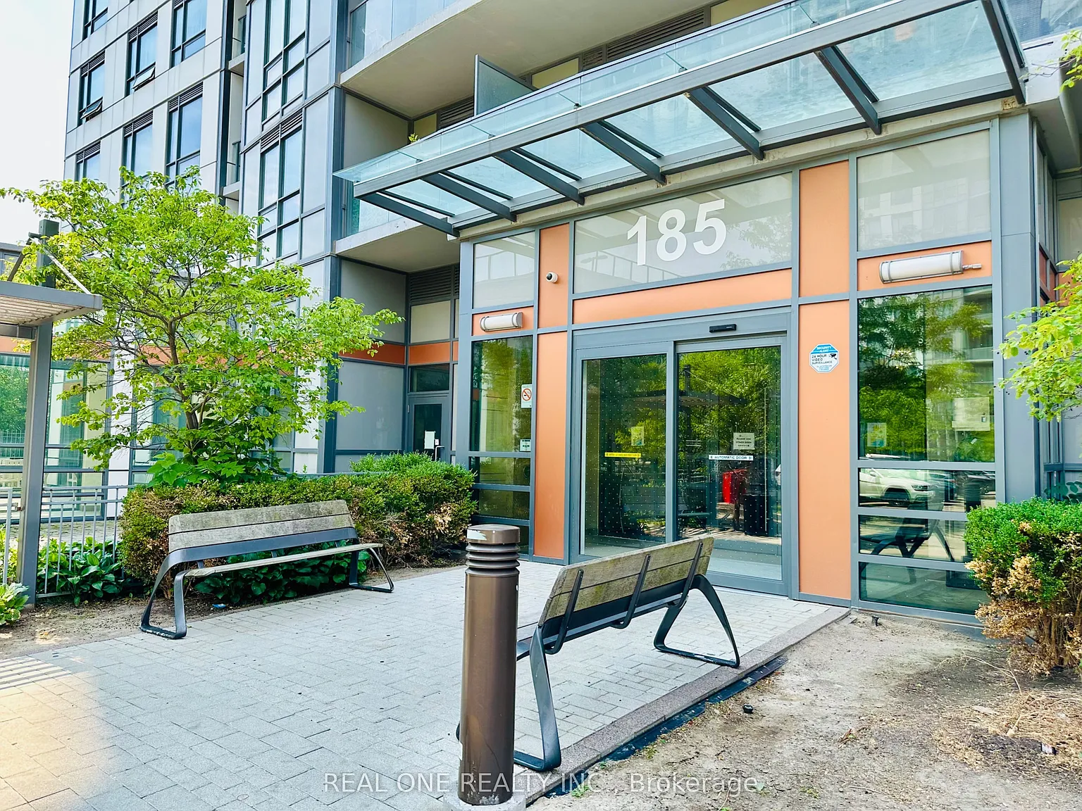 3 bed, $2,700 — Photo 4