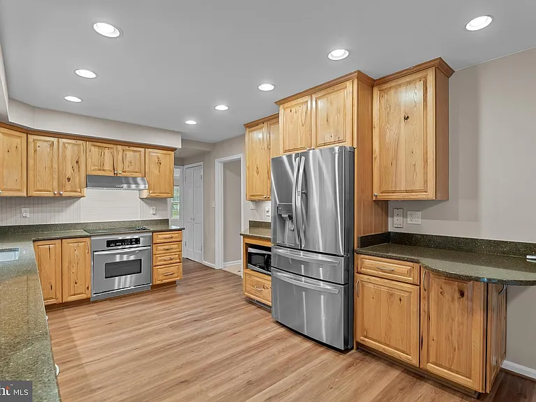 16632 S Westland Dr — Photo 14