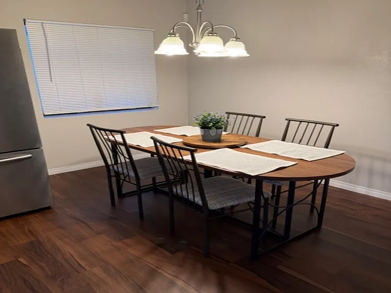 1033 W Laguna Dr — Photo 6