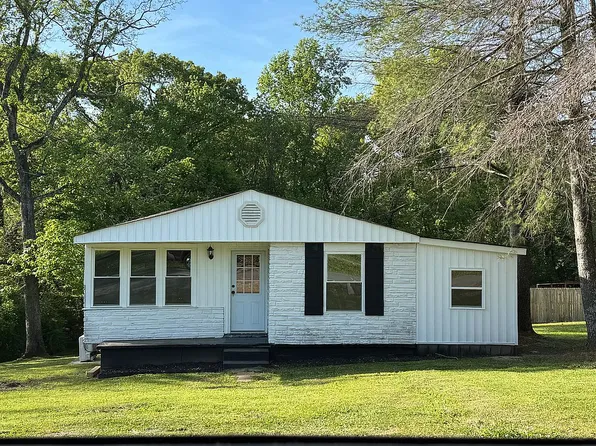 825 Jacobs Ave, Bridgeport, AL 35740