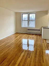 Rented by Roberto Guilbet, LREB