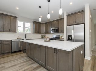 228 Evergreen St, Dousman, WI 53118