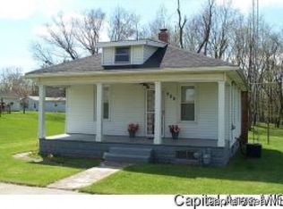 509 N Cleveland Ave, Thayer, IL 62689