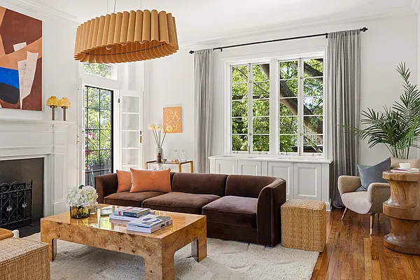 Sold by Compass | media 6