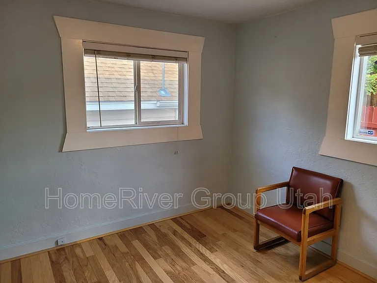 417 E Cleveland Ave — Photo 9
