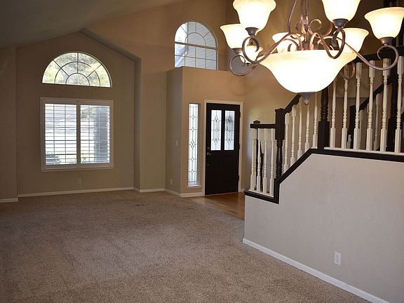 4th image of 134 Briggs Ranch Dr