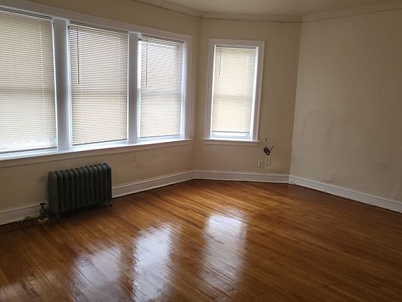 4th image of 6315 S California Ave #63192