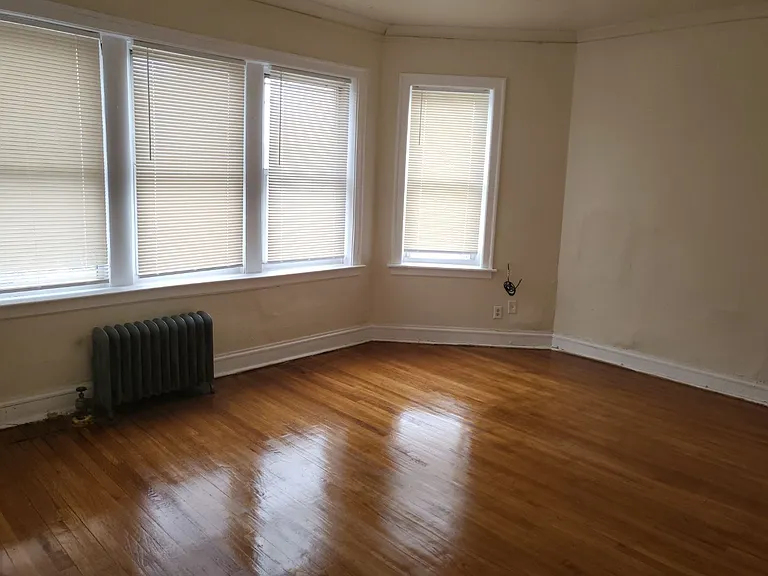 6315 S California Ave — Photo 39