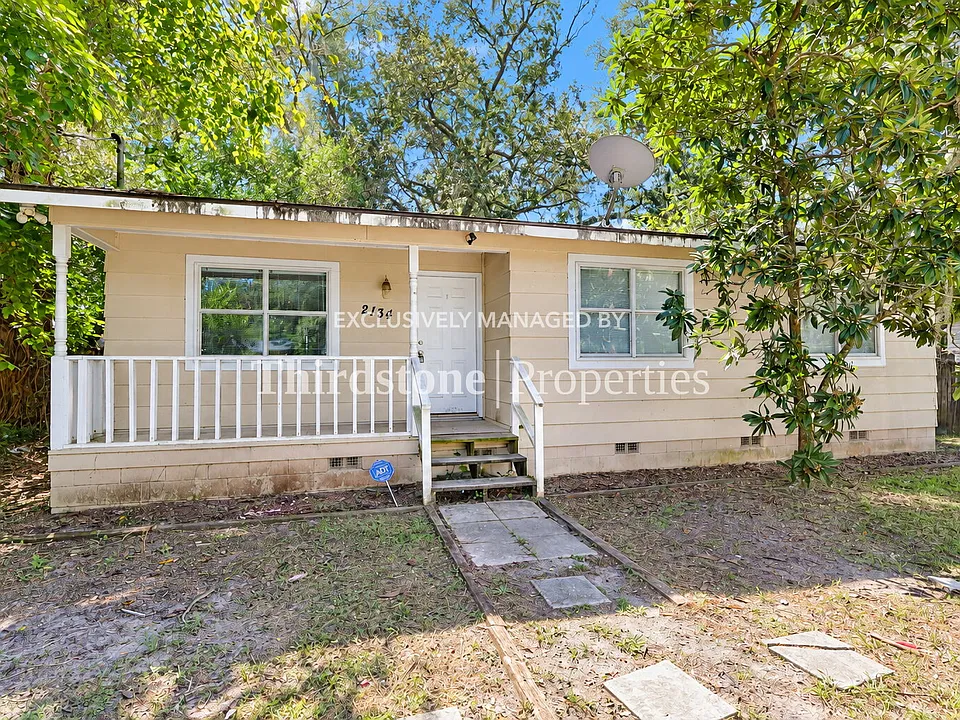 2134 Thomas Ct