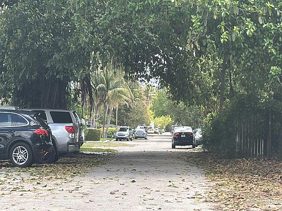 5th image of 9751 NW 5th Ct