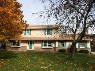 N108W16234 Hawthorne Dr, Germantown, WI 53022
