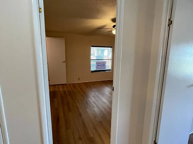 407 Whisper Oaks Dr #407 — Photo 41
