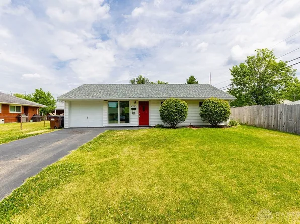 1208 Madeleine Cir, Cincinnati, OH 45231