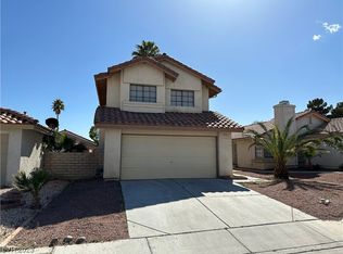 7571 Kalmalii Ave, Las Vegas, NV 89147