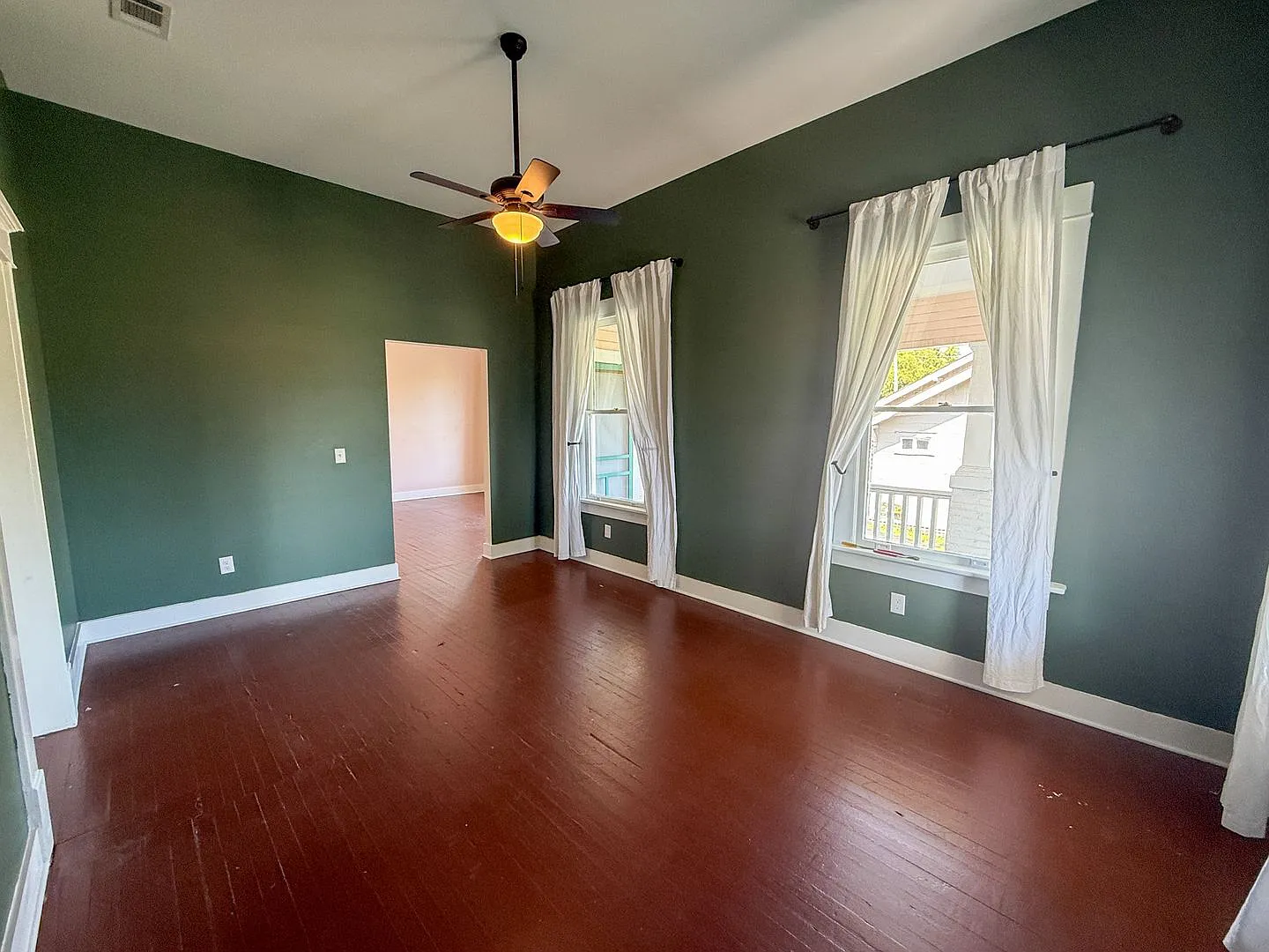 Charming 3 Bedroom 2 Bath Home in East Hill ~ Lawn Care Included! — Photo 3