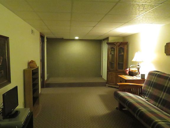 5th image of 602 Laramie Trce