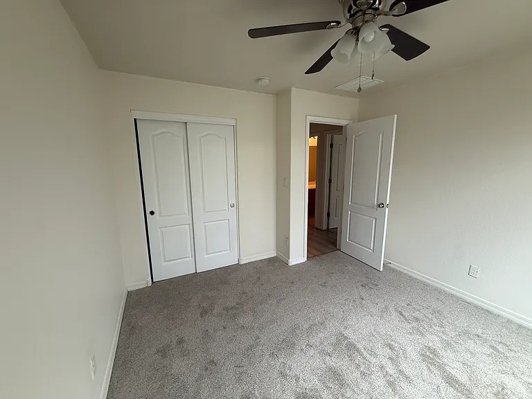 1821 Chisholm Trl NE — Photo 23